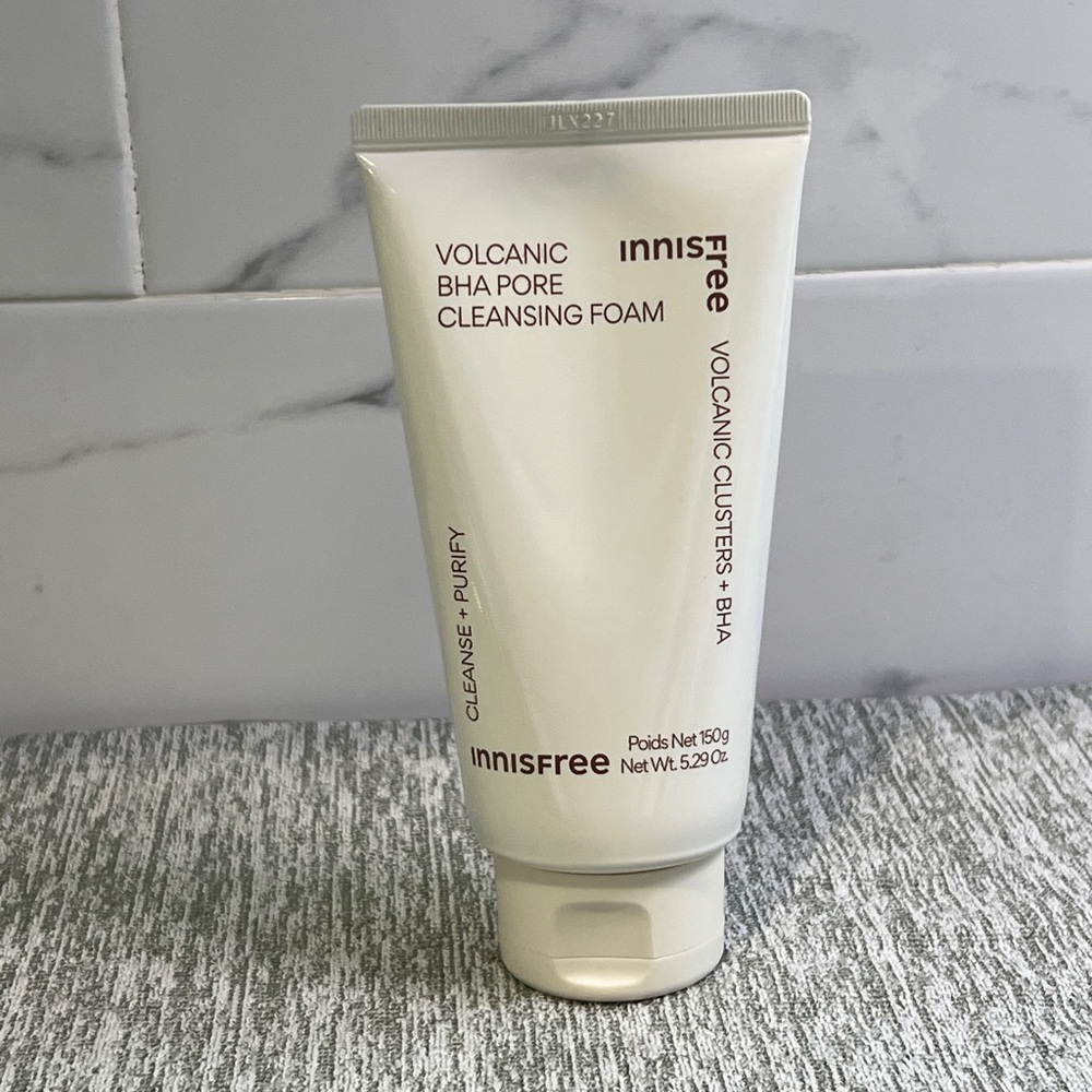 Volcanic BHA Pore Cleansing Foam